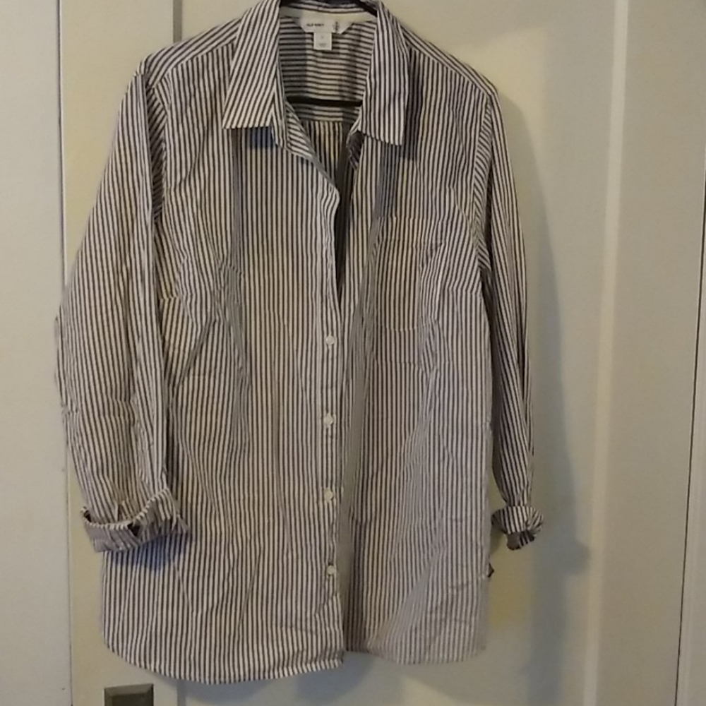 Old Navy striped button down NWT